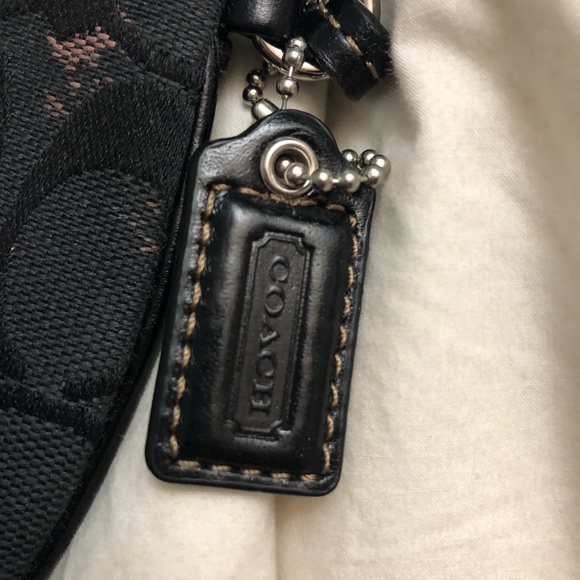 Coach wristlet - Picture 3 of 4